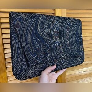 Sparkly, paisley clutch by Terramina